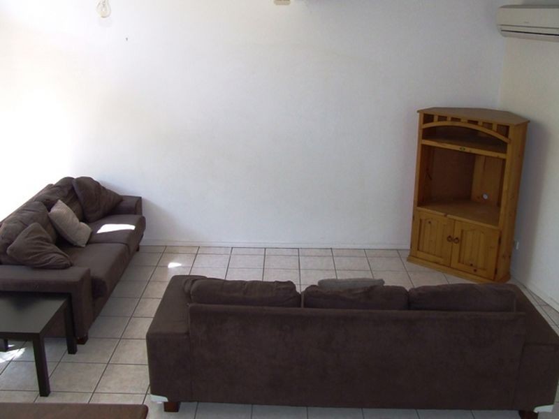 2/49 Bellevue Terrace, St Lucia QLD 4067