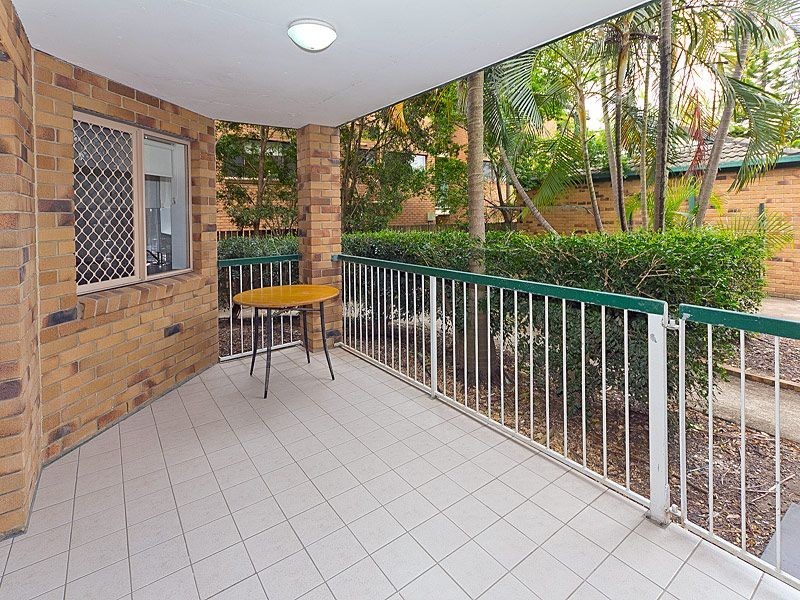 2/29 Brisbane Street, St Lucia QLD 4067