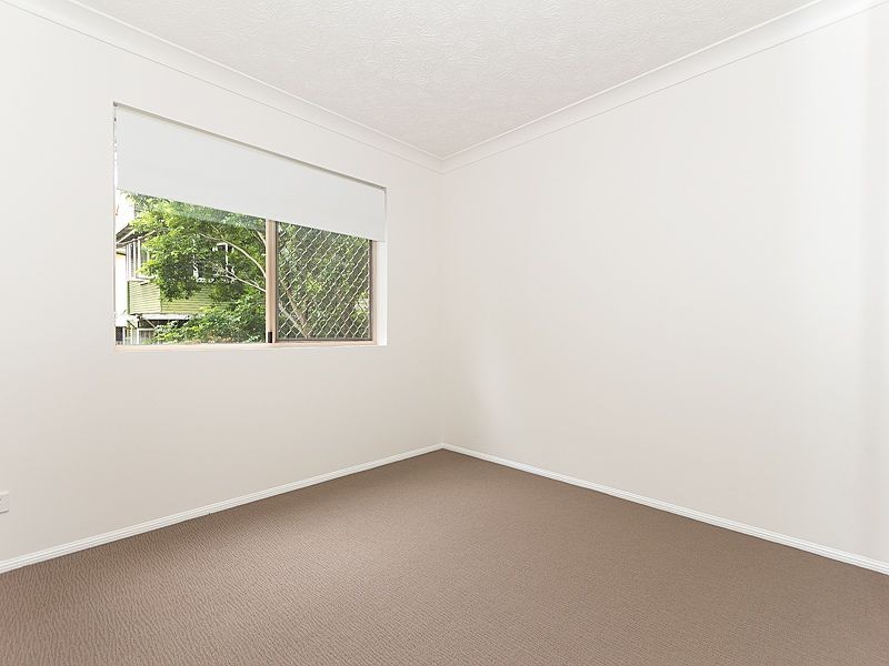 2/29 Brisbane Street, St Lucia QLD 4067