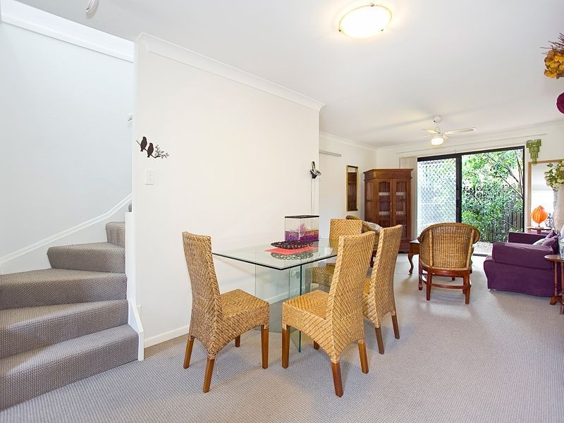 4/57 Coonan Street, Indooroopilly QLD 4068