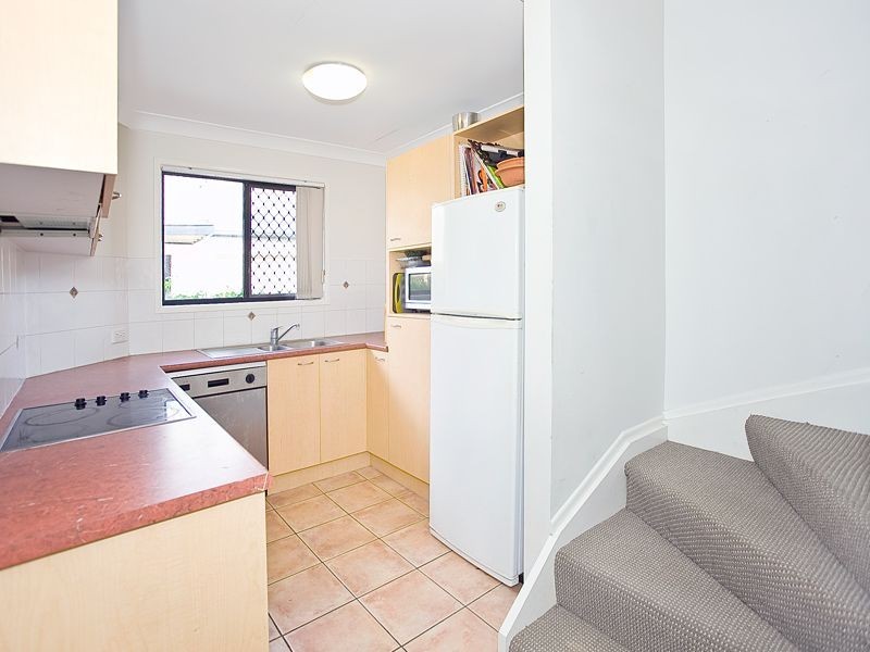 4/57 Coonan Street, Indooroopilly QLD 4068