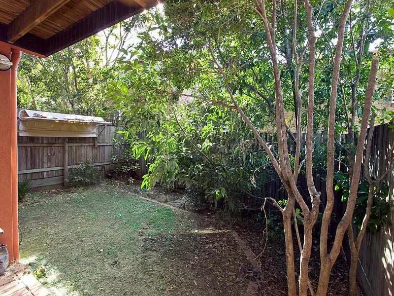 4/57 Coonan Street, Indooroopilly QLD 4068