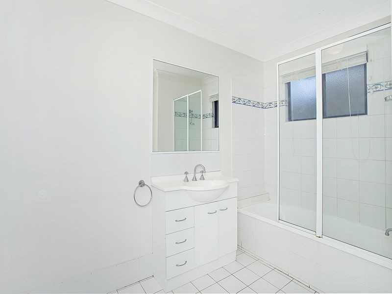 4/57 Coonan Street, Indooroopilly QLD 4068