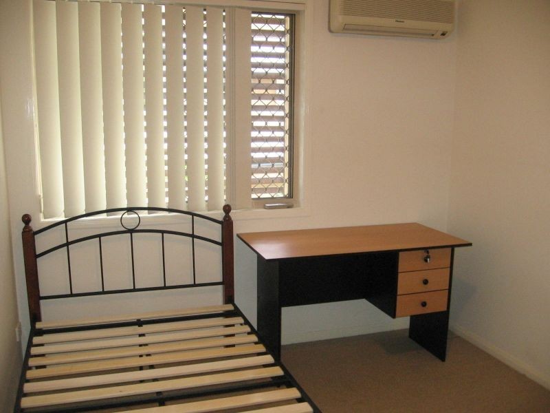 1/43 Bellevue Terrace, St Lucia QLD 4067