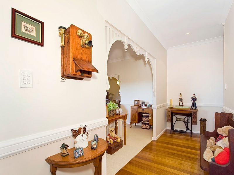 23 Sexton Place, Bellbowrie QLD 4070