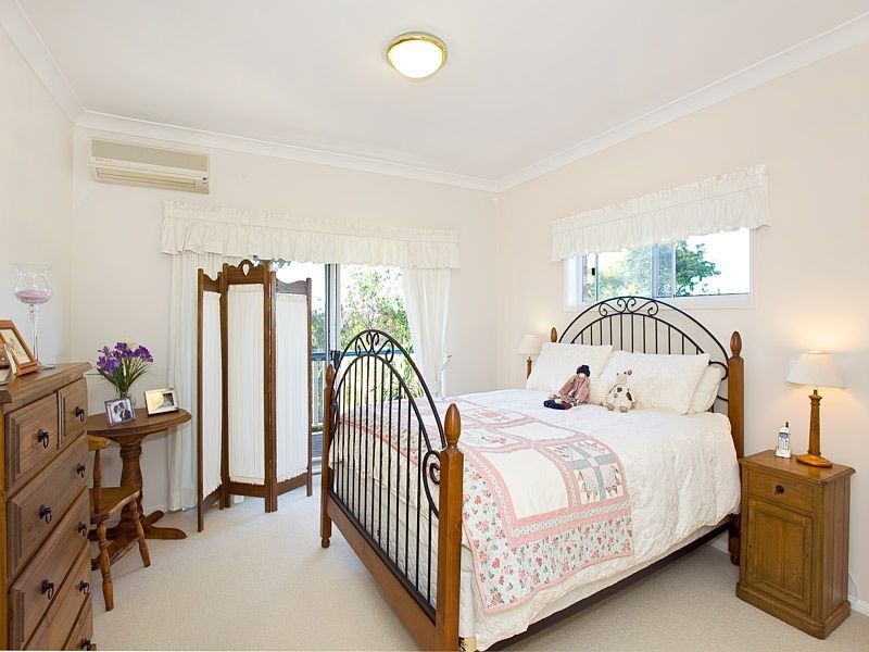 23 Sexton Place, Bellbowrie QLD 4070