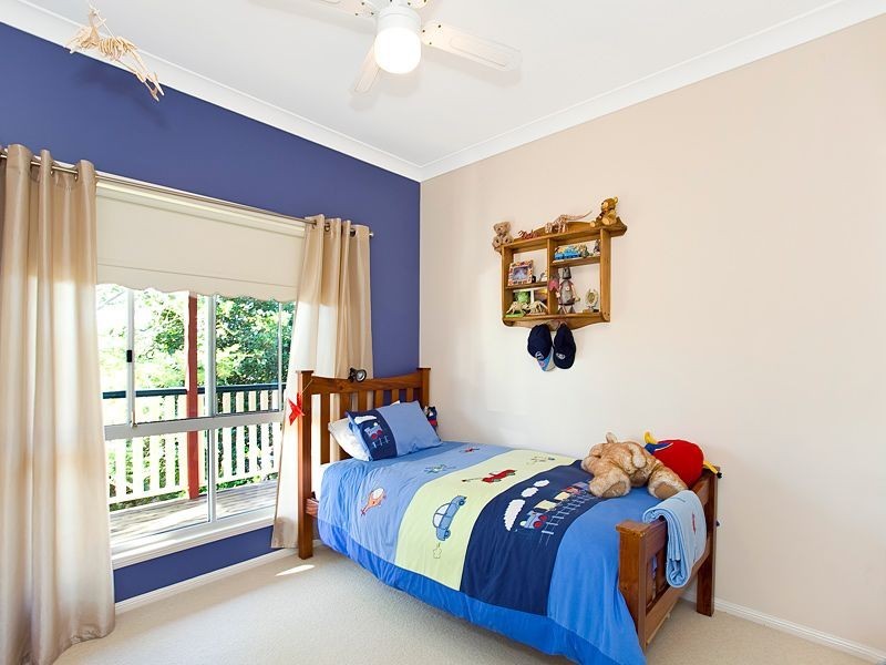 23 Sexton Place, Bellbowrie QLD 4070