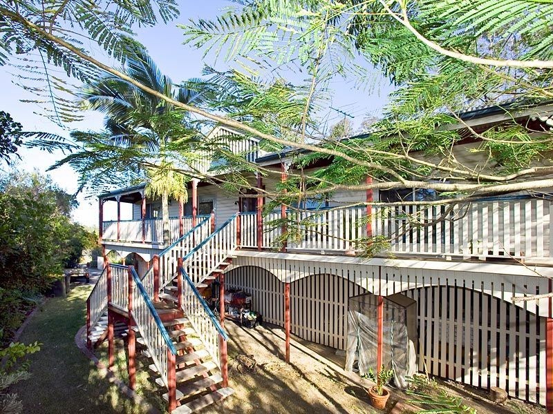 23 Sexton Place, Bellbowrie QLD 4070