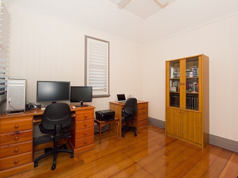 26 Glenny Street, Toowong QLD 4066