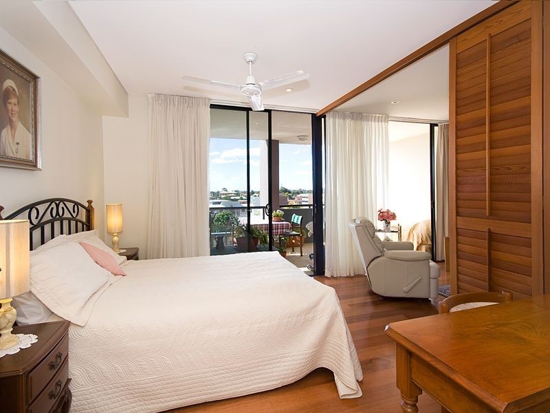 23/26 Holland Street, Toowong QLD 4066