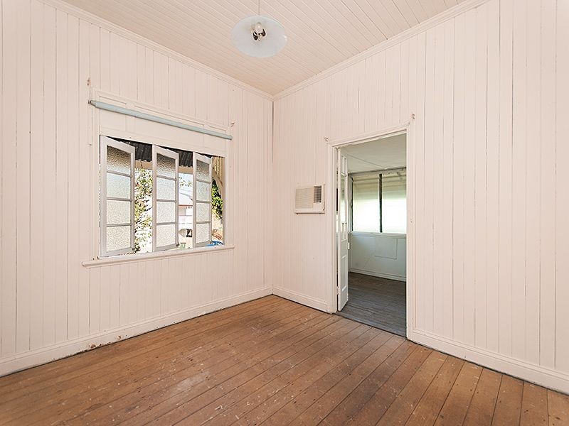 11 Explorer Street, Toowong QLD 4066