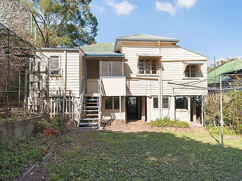 11 Explorer Street, Toowong QLD 4066