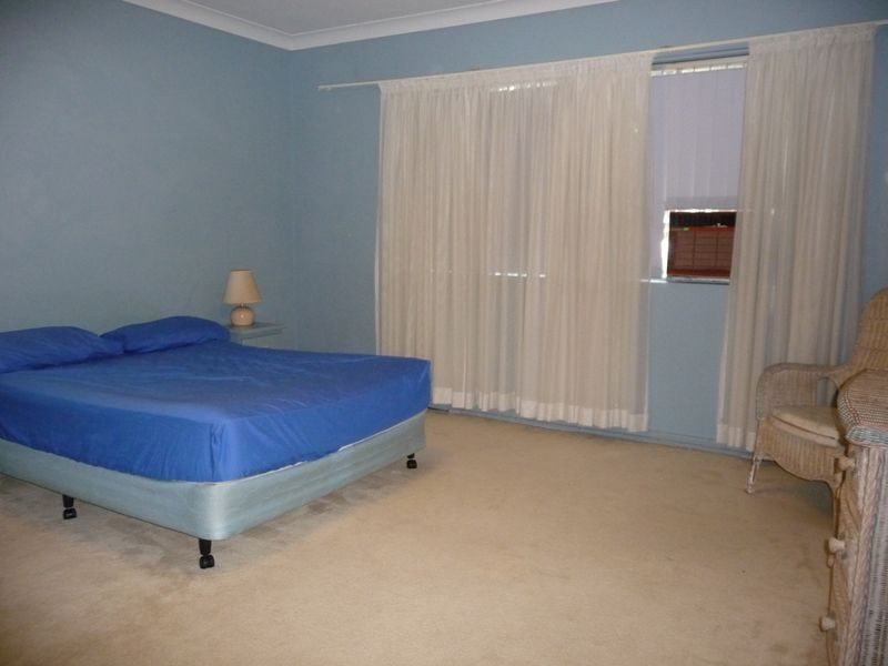 1/179 Sir Fred Schonell Drive, St Lucia QLD 4067