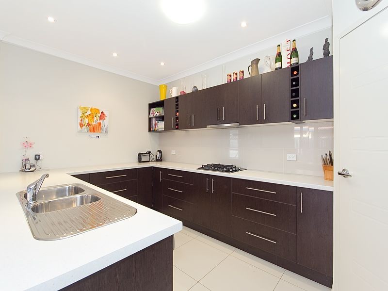 5 Regency Crescent, Moggill QLD 4070