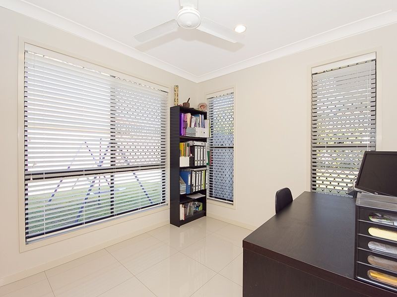 5 Regency Crescent, Moggill QLD 4070