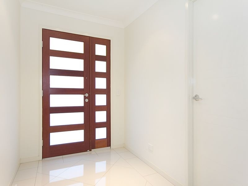 5 Regency Crescent, Moggill QLD 4070