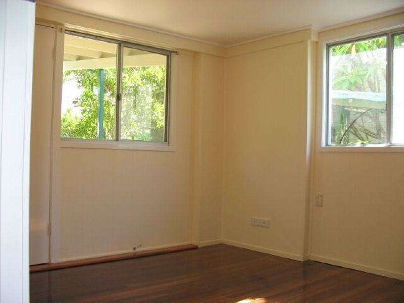 53 Sisley Street, St Lucia QLD 4067