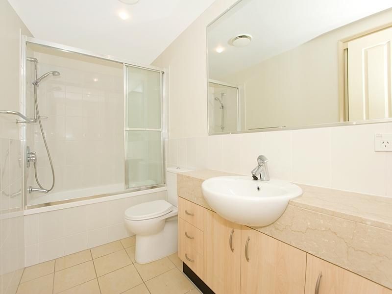 112/7 Land Street, Toowong QLD 4066