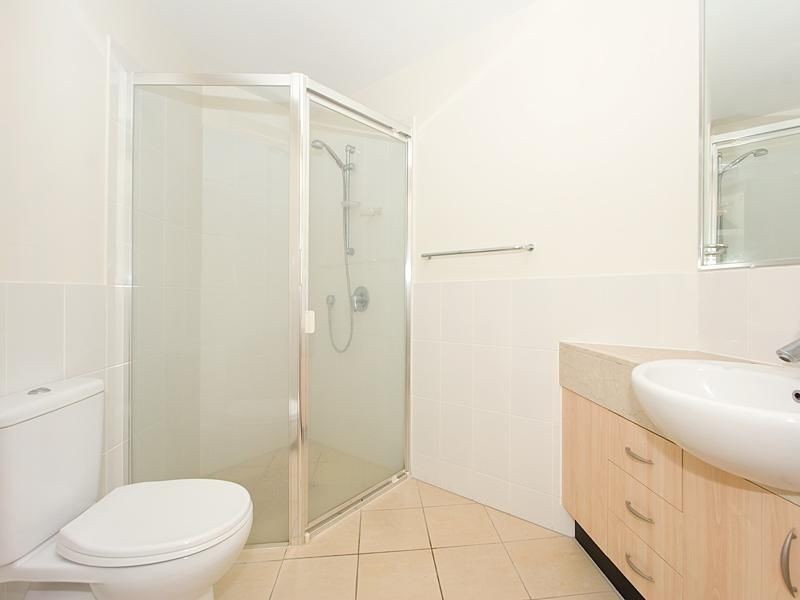 112/7 Land Street, Toowong QLD 4066