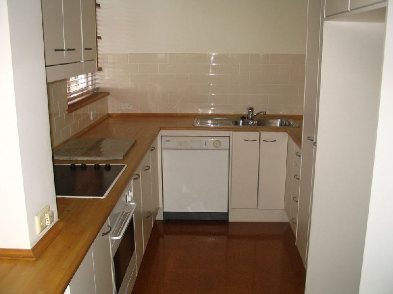 6/8 Sandford Street, St Lucia QLD 4067