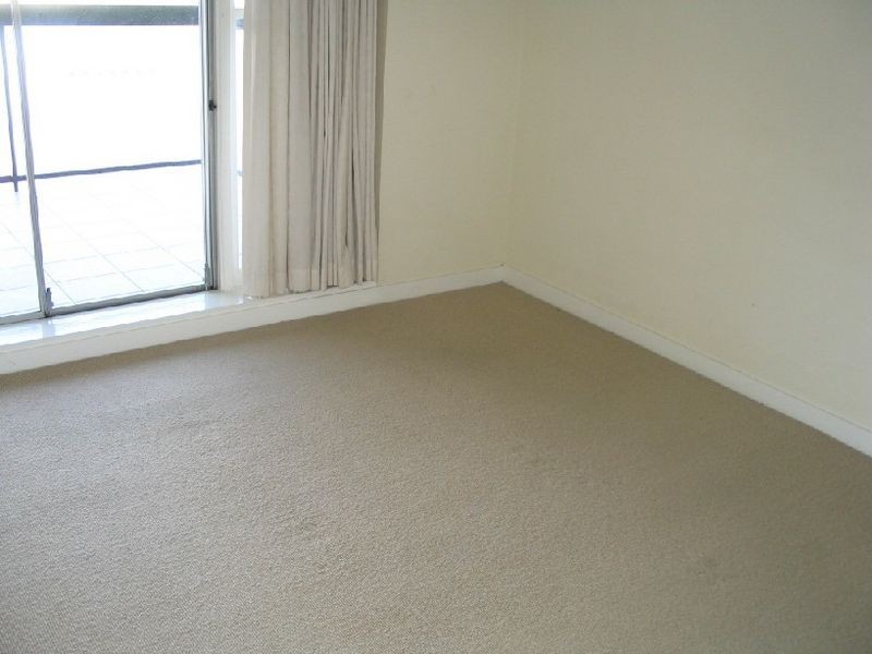 6/8 Sandford Street, St Lucia QLD 4067