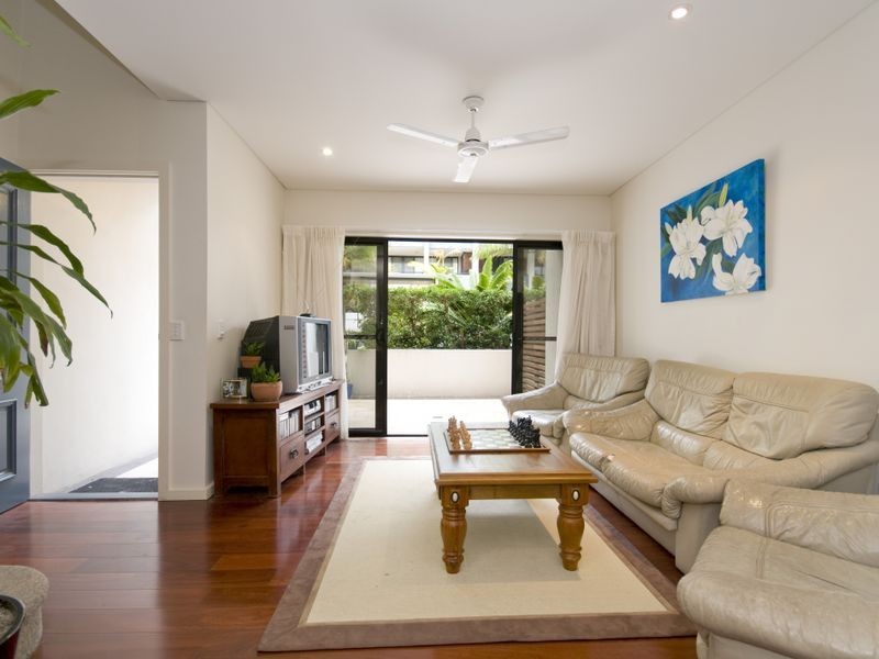 3/26 Holland Street, Toowong QLD 4066