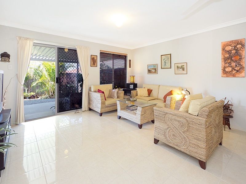 1/25 Golden Crest Place, Bellbowrie QLD 4070