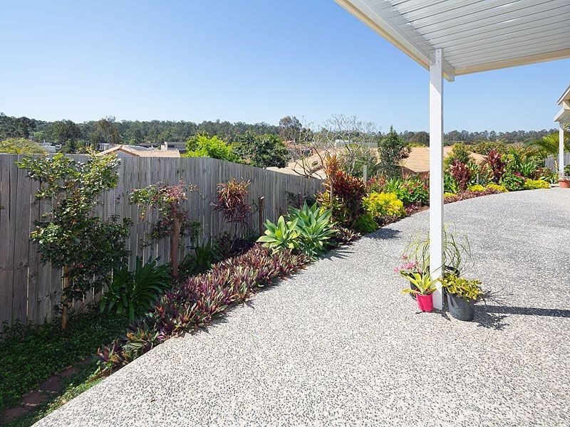 1/25 Golden Crest Place, Bellbowrie QLD 4070