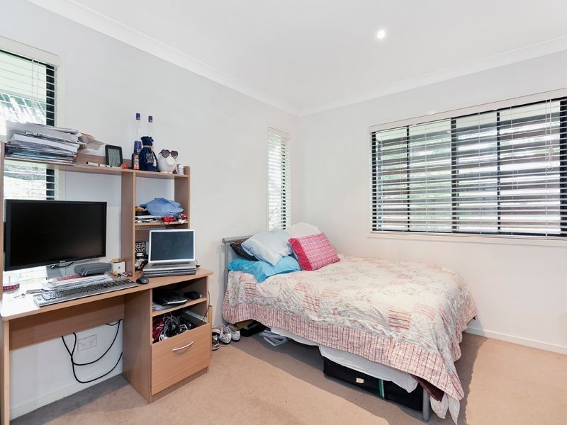 4/8 Campus Street, Indooroopilly QLD 4068