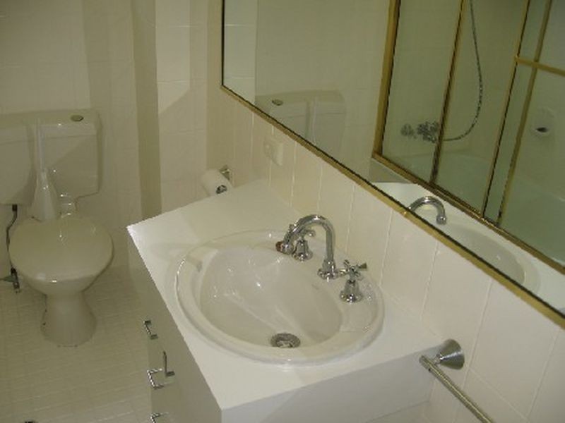 4/15 Ada Street, Taringa QLD 4068