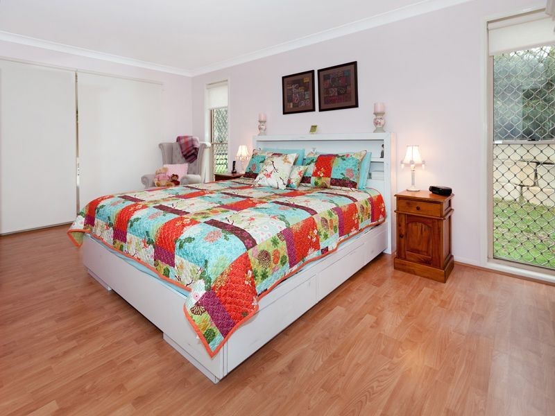 43 Pine County Place, Bellbowrie QLD 4070