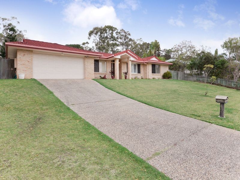 43 Pine County Place, Bellbowrie QLD 4070