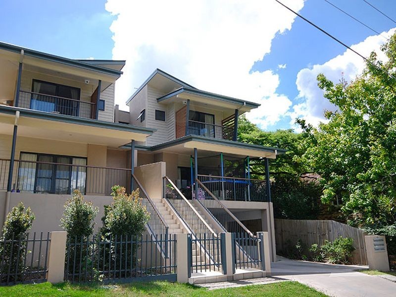 4/30 Depper Street, St Lucia QLD 4067