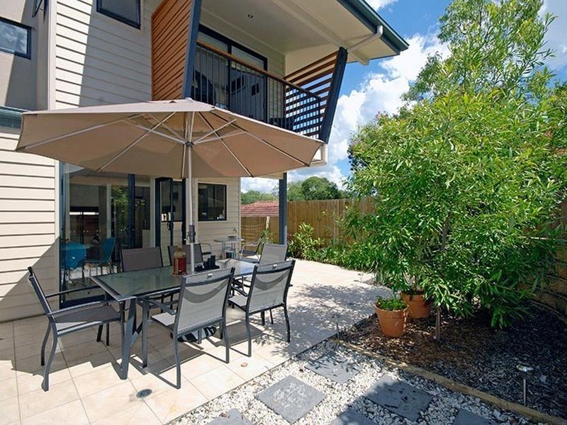 4/30 Depper Street, St Lucia QLD 4067