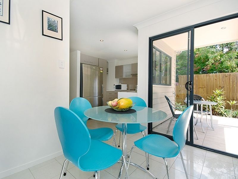4/30 Depper Street, St Lucia QLD 4067
