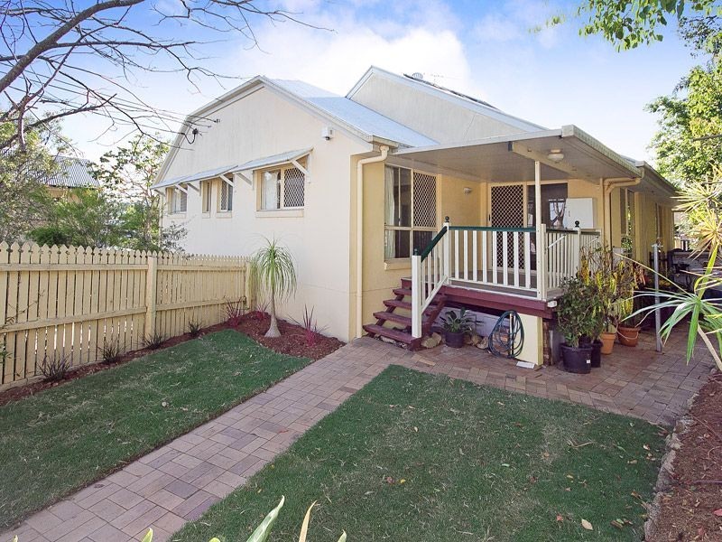 1/73 Clarence Road, Indooroopilly QLD 4068