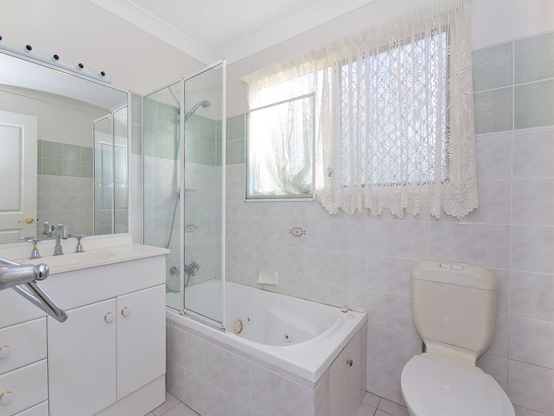 1/73 Clarence Road, Indooroopilly QLD 4068