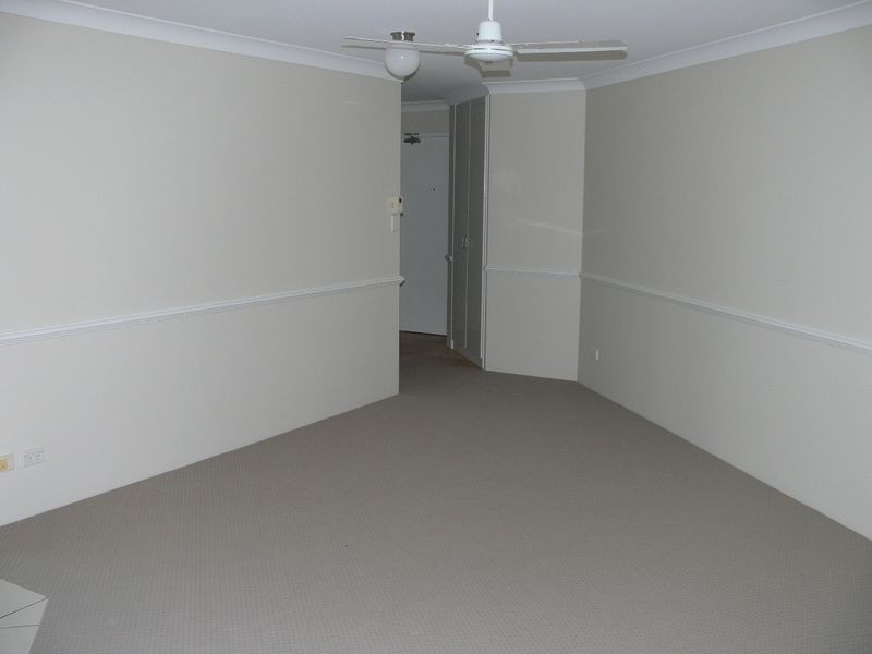 8/130 Central Avenue, Indooroopilly QLD 4068