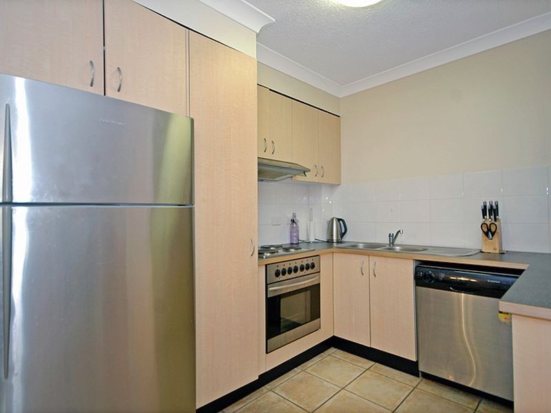 2/10 Widdop Street, Clayfield QLD 4011