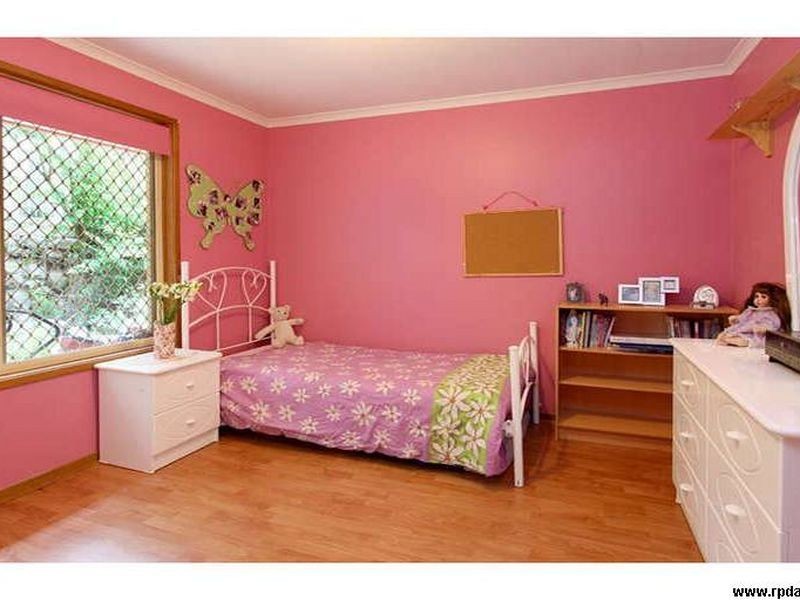 8 Brookvale Close, Kenmore Hills QLD 4069