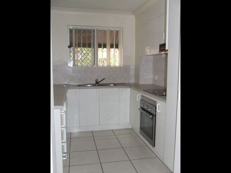 4/12 Auburn Terrace, Indooroopilly QLD 4068