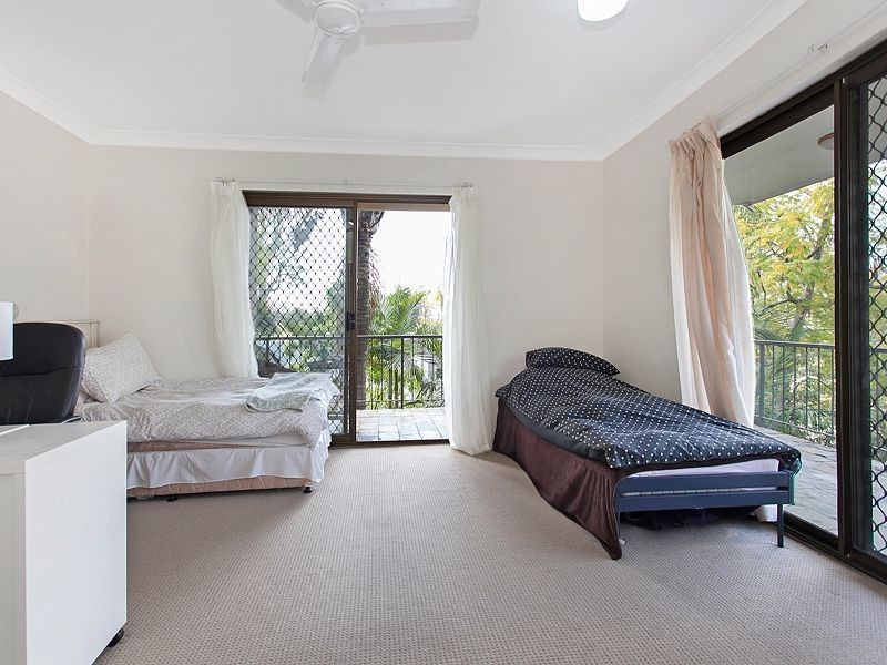 3/22 Armadale Street, St Lucia QLD 4067