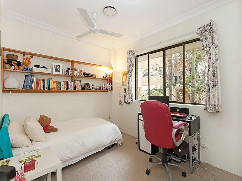 3/22 Armadale Street, St Lucia QLD 4067