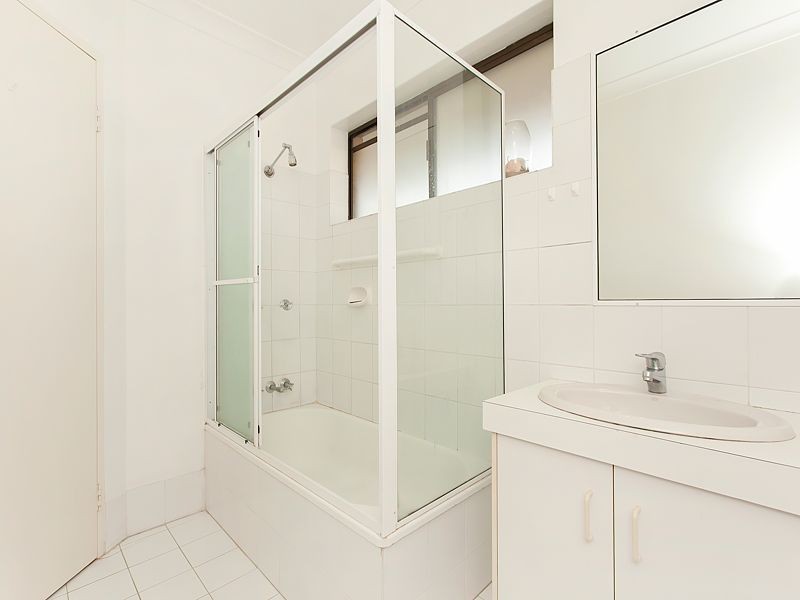 3/22 Armadale Street, St Lucia QLD 4067