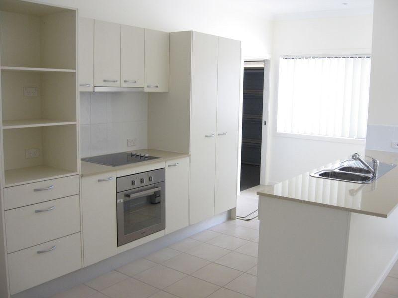 12/98 Joseph Avenue, Moggill QLD 4070