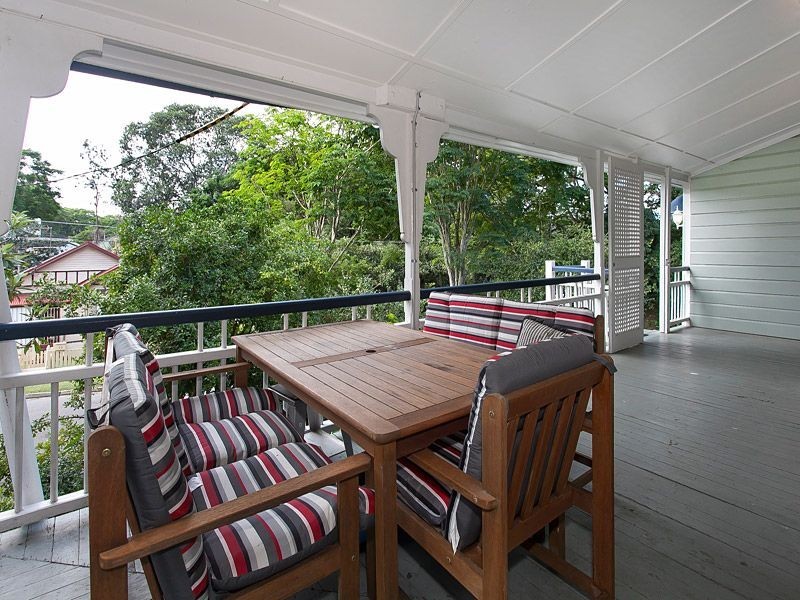 31 Jackson Street, Indooroopilly QLD 4068