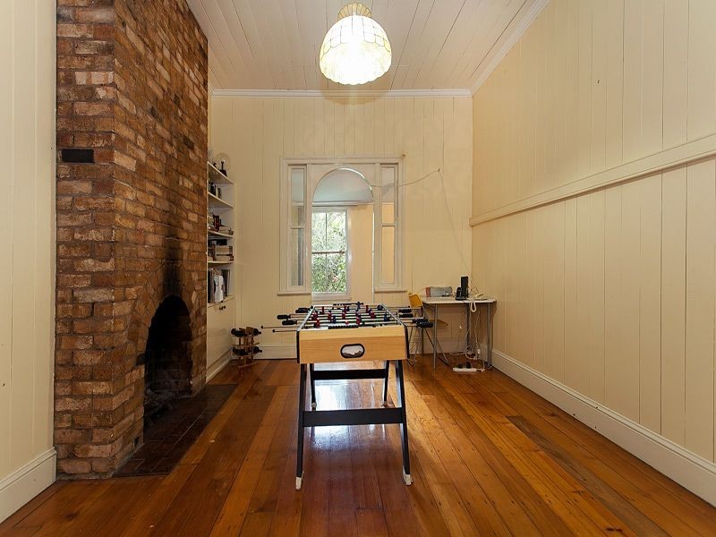 31 Jackson Street, Indooroopilly QLD 4068
