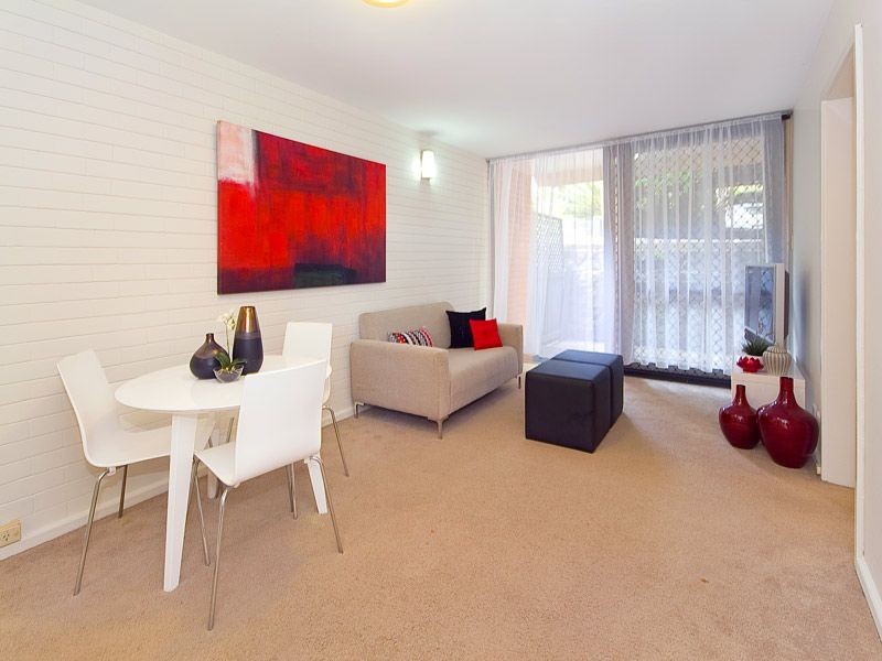 3/5 Sir Fred Schonell Drive, St Lucia QLD 4067