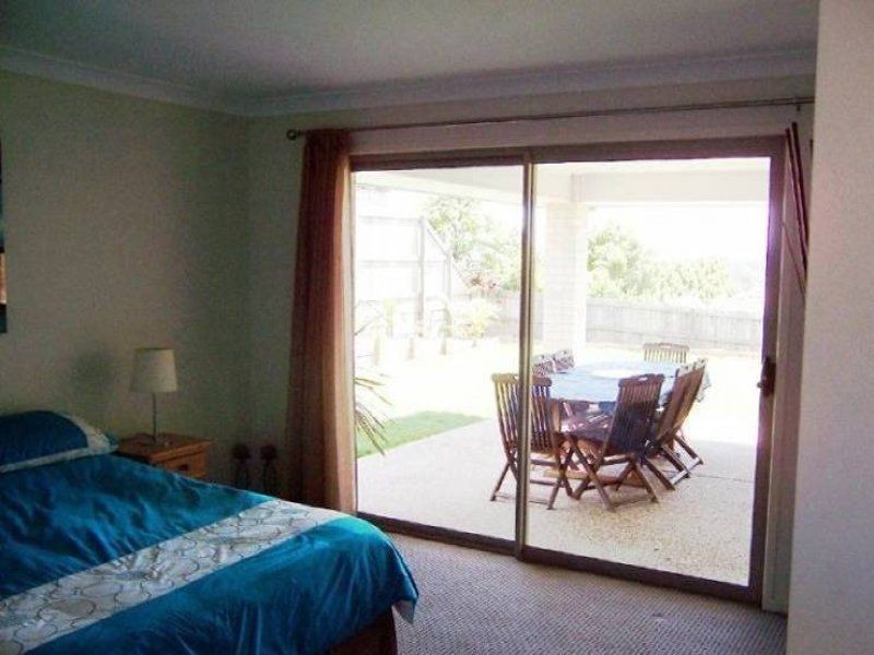 35 Rise Place, Moggill QLD 4070