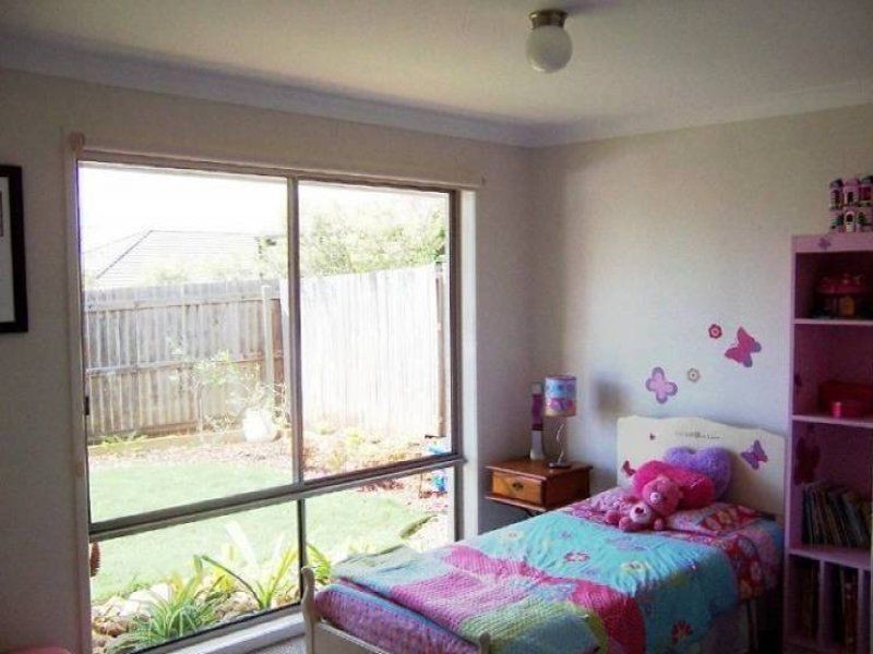 35 Rise Place, Moggill QLD 4070